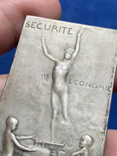 《竞宝斋》第423场 周日，周一，周二  3场连拍 （全场包邮） 名家VP. Dautel 1908年作纪念里尔大会 · 法国蒸汽设备业主协会纪念银章 57.2克 34*64.5mm 带原盒 丰饶角1银 银质稀有 状态差点的 4000成交记录