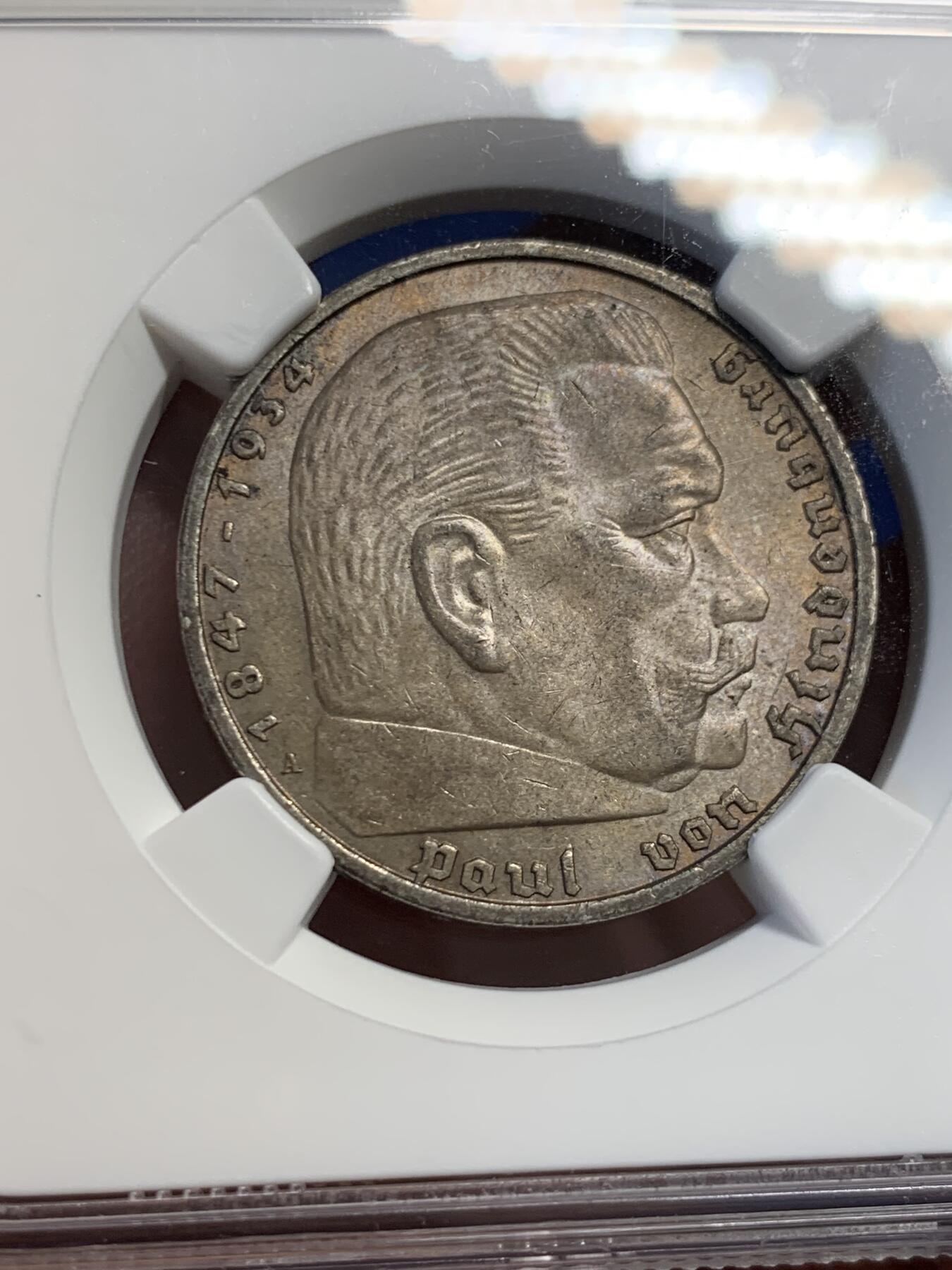 《竞宝斋》第423场 周日，周一，周二  3场连拍 （全场包邮） NGC MS62 德国 1937A 兴登堡 5马克 银币 双面醇厚原味包浆，底板优秀。