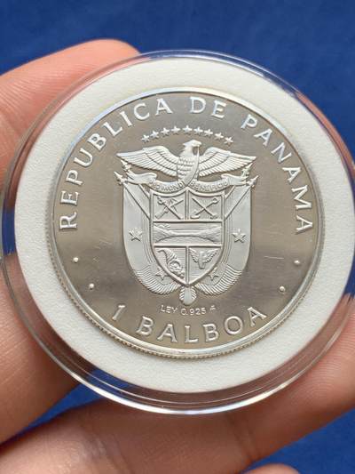 《竞宝斋》第423场 周日，周一，周二  3场连拍 （全场包邮） 巴拿马1976年精制巴波亚大银币 26.7克 925银