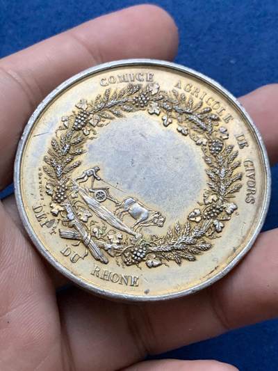 《竞宝斋》第423场 周日，周一，周二  3场连拍 （全场包邮） 法国农业女神大银章 64.6克 50.8mm 丰饶角银标