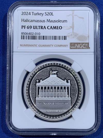 《竞宝斋》第423场 周日，周一，周二  3场连拍 （全场包邮） NGC PF69UC 土耳其2024年世界七大奇迹-哈利阿纳苏斯陵20里拉精制纪念银币（局部细节精湛需要放大镜欣赏~限量发行3千枚，克重1盎司，925银，币径38.61MM，附带证书）