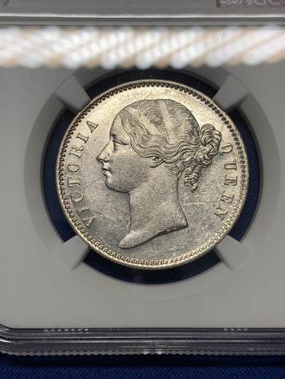 《竞宝斋》第423场 周日，周一，周二  3场连拍 （全场包邮） NGC AU55 印度1840年维多利亚女王双辫1卢比银币