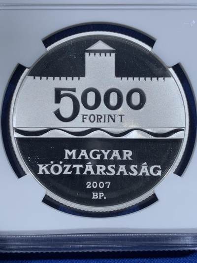 《竞宝斋》第423场 周日，周一，周二  3场连拍 （全场包邮） NGC PF69UC 匈牙利2007年久洛城堡5000福林精制纪念银币（获奖稀缺币种~克重1盎司，925银，38.61MM，精制币种限量仅4千枚，荣膺克劳斯2009年世界硬币大赛之人民选择奖）