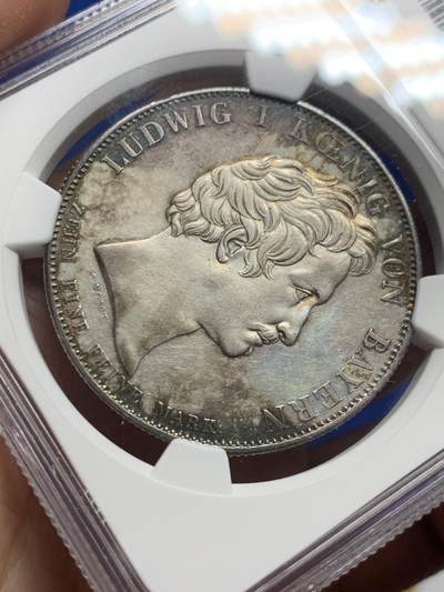 《竞宝斋》第423场 周日，周一，周二  3场连拍 （全场包邮） NGC UNC 德国 巴伐利亚 1835年 马克西米利安·约瑟夫国王纪念碑 泰勒银币 细节 包浆不错 性价比之选
