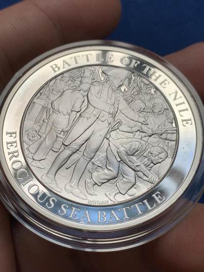 《竞宝斋》第423场 周日，周一，周二  3场连拍 （全场包邮） 蒙巴顿大英海洋史精制银章，37.5克，925银，比马剑大一圈，侧银标。1798尼罗河战役全歼拿破仑海军，海权霸主地位初立。此套银章铭刻了大英王霸世界海权的每次关键，宏大史诗，设计华美，收藏价值极高。
