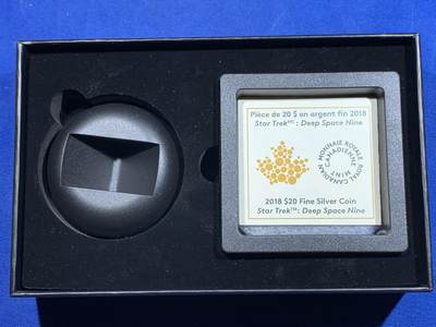 《竞宝斋》第423场 周日，周一，周二  3场连拍 （全场包邮） NGC PF70UC 加拿大2018年星际迷航深空九号星舰20加元异形双面精制彩色银币（30.75克重，9999纯银，36.15MM，全球限量4500枚、盒证齐全）重温科幻经典！80后的集体回忆~