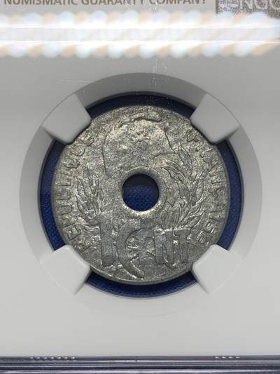 《竞宝斋》第423场 周日，周一，周二  3场连拍 （全场包邮） NGC MS61 法属印支1941花帽1分锌币 保存非常难得