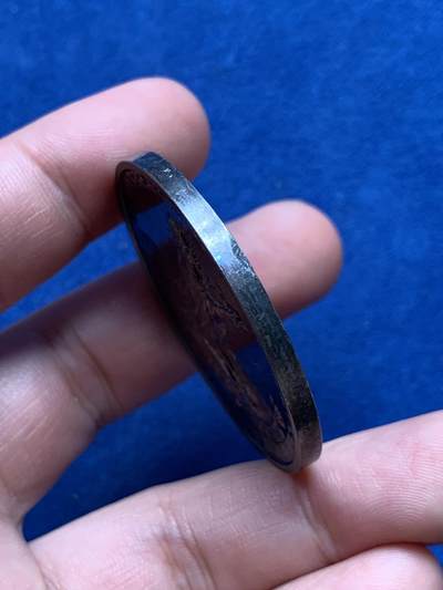 《竞宝斋》第423场 周日，周一，周二  3场连拍 （全场包邮） 原盒 梵蒂冈庇护十二世教皇纪念银章，五彩高浮雕，细节见图，43.8mm，37.1克。