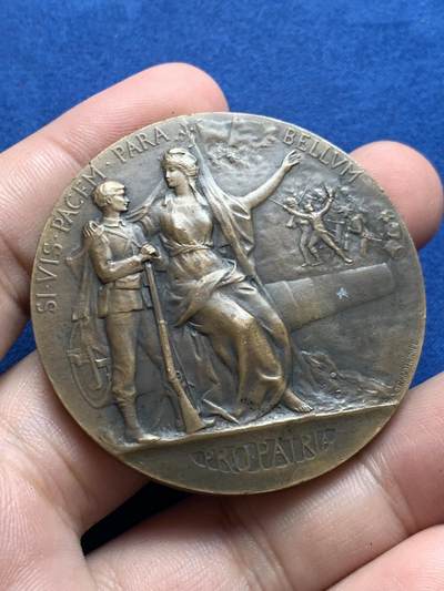 《竞宝斋》第423场 周日，周一，周二  3场连拍 （全场包邮） 法国战争部颁发纪念铜章 带盒 71克 49.7mm 丰饶角铜标