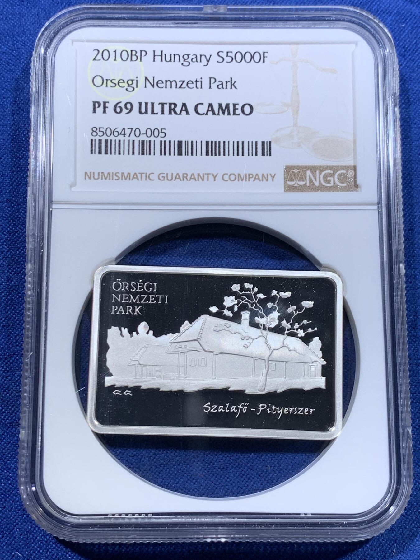 《竞宝斋》第423场 周日，周一，周二  3场连拍 （全场包邮） NGC PF69UC 克劳斯获奖币2010匈牙利奥赛格国家公园5000福林银币