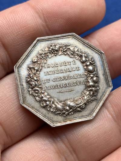 《竞宝斋》第423场 周日，周一，周二  3场连拍 （全场包邮） 法国拿破仑三世园艺八角银代币 蜜蜂银标 11克 28.7mm