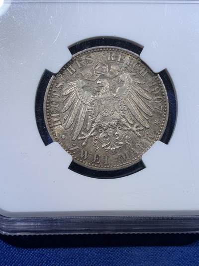 《竞宝斋》第423场 周日，周一，周二  3场连拍 （全场包邮） NGC MS64 德国1907J汉堡-双狮2马克银币 细节见图