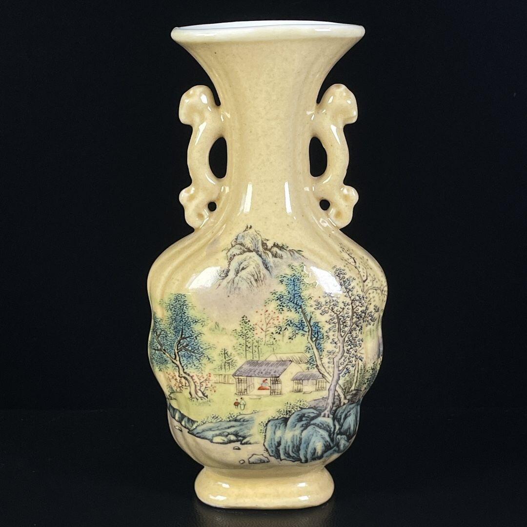 精品老瓷器专场 黄釉粉彩山水双耳瓶