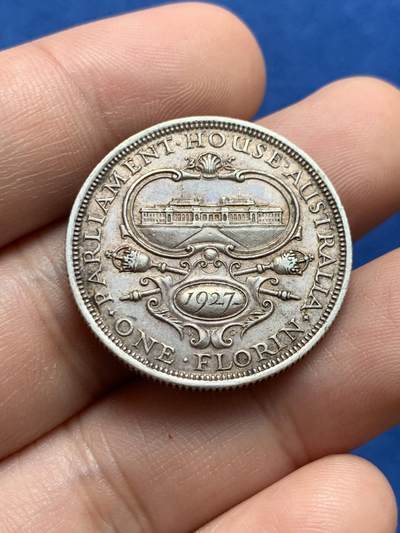 《竞宝斋》第423场 周日，周一，周二  3场连拍 （全场包邮） 澳大利亚1927年堪培拉国会大厦纪念弗洛林银币