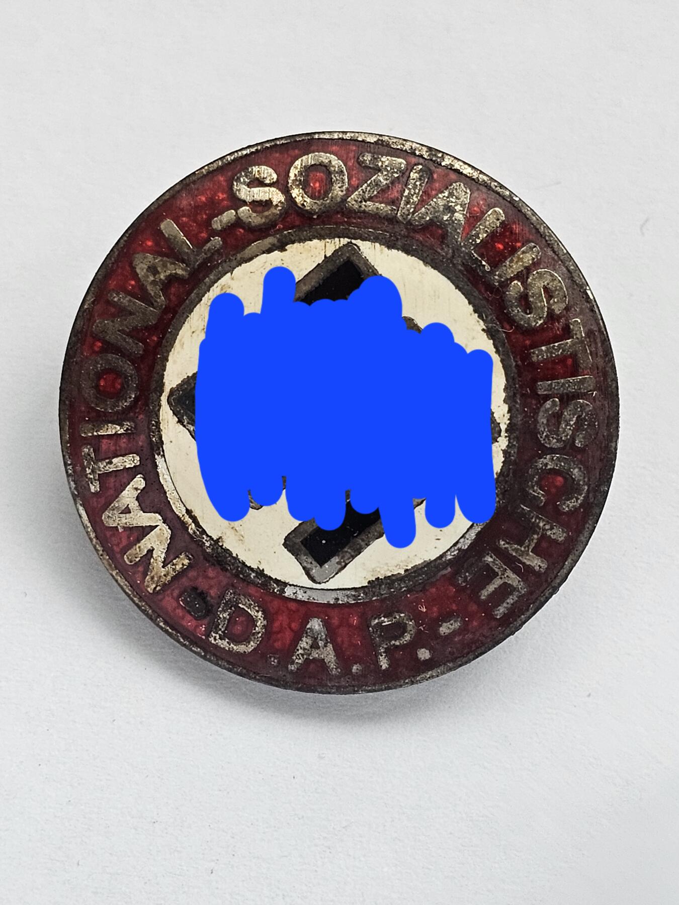 WWll德国nsdap成员徽章 带rzm标m1/129厂制造