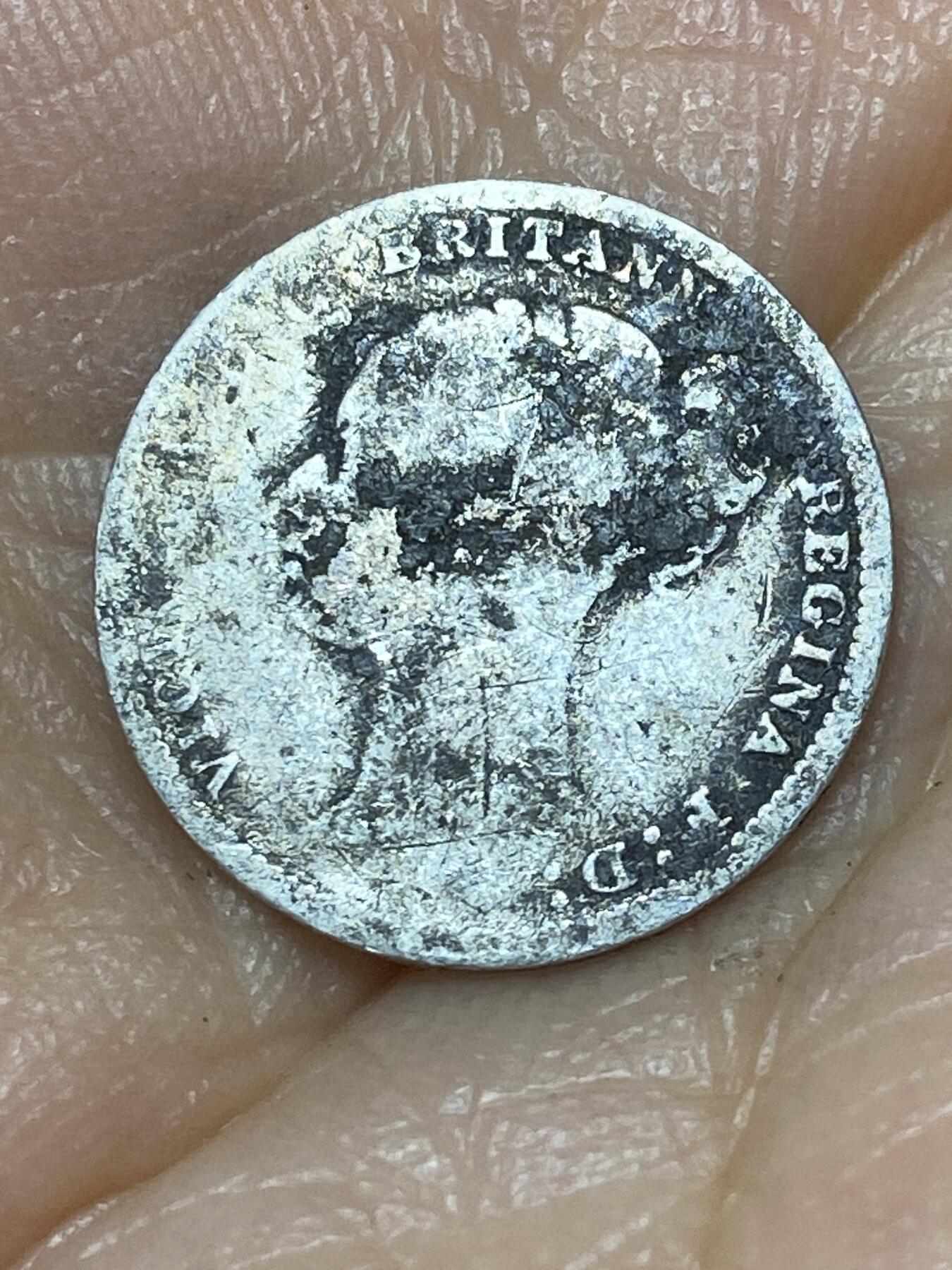 2025年第九十八场(总第一百二十四场）外国好品散币(免佣金) 英国🇬🇧1884年3便士银币(维多利亚女王青年头像，925高银)