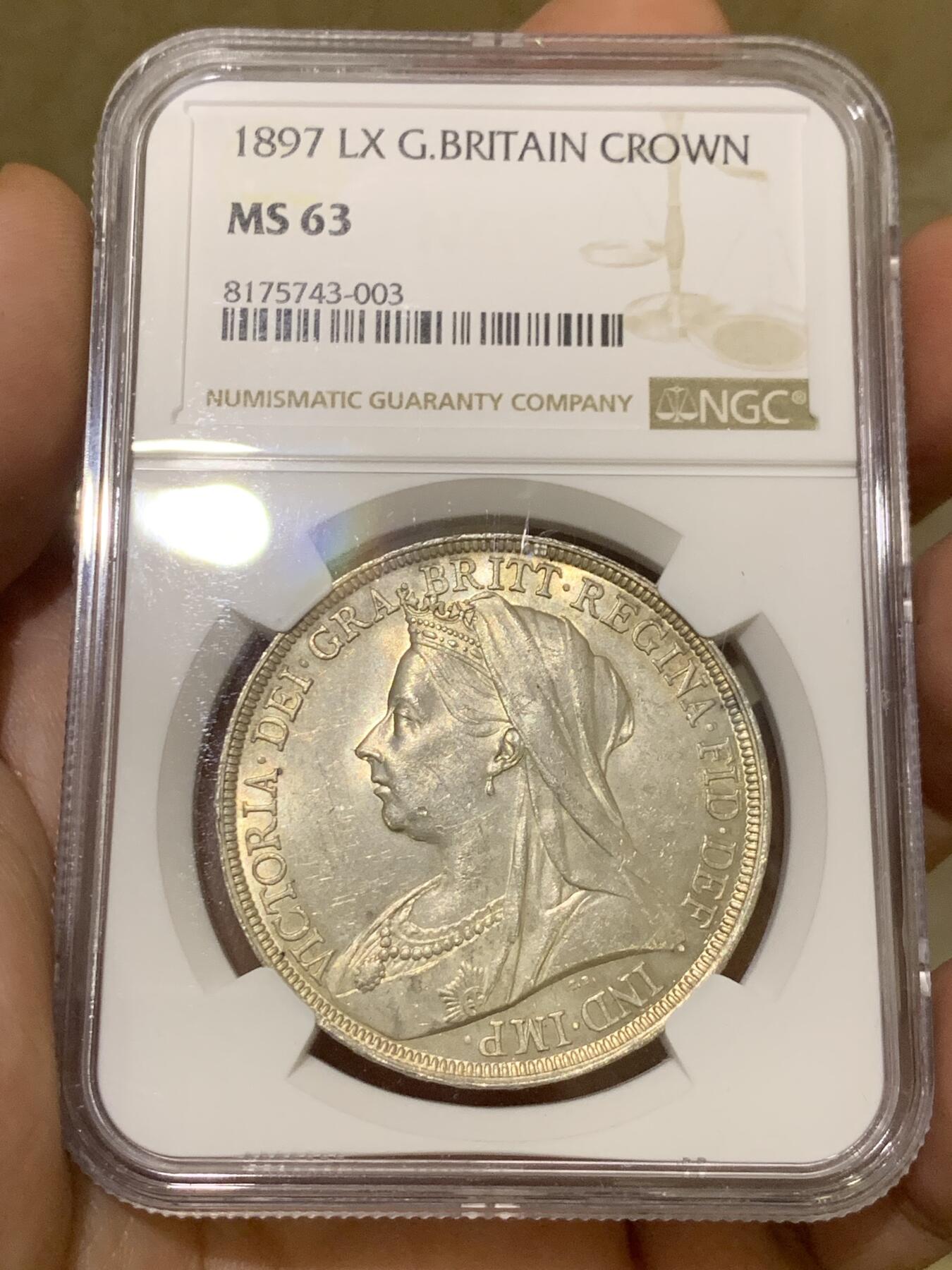《竞宝斋》第424场 周日，周一，周二  3场连拍 （全场包邮） NGC MS63 维多利亚1897LX大披纱马剑克朗，顶级卷开原光品相，整体打制非常犀利，人像马剑图案饱满，有轻微镜面感，更高分数6枚。