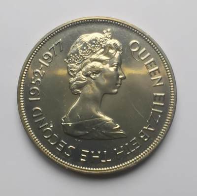 巨藏钱币第二期10月3号8点开拍古今中外硬币专场 根西岛1977年25便士克朗型纪念大镍币