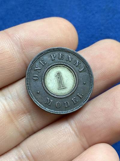 《竞宝斋》第424场 周日，周一，周二  3场连拍 （全场包邮） 英国小维银芯双色1便士 品相还不错