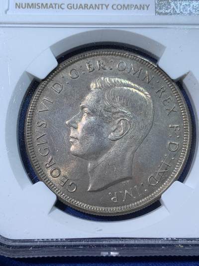 《竞宝斋》第424场 周日，周一，周二  3场连拍 （全场包邮） NGC MS63 澳大利亚1937年乔六高银克朗  澳大利亚唯一的克朗银币，漂亮的彩包浆。