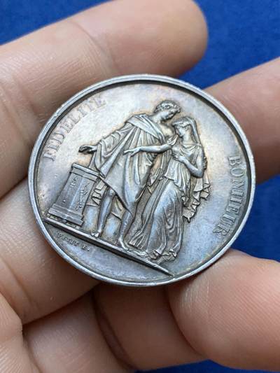 《竞宝斋》第424场 周日，周一，周二  3场连拍 （全场包邮） 法国婚礼银章 1859 手指银标 16.35克 33.3mm