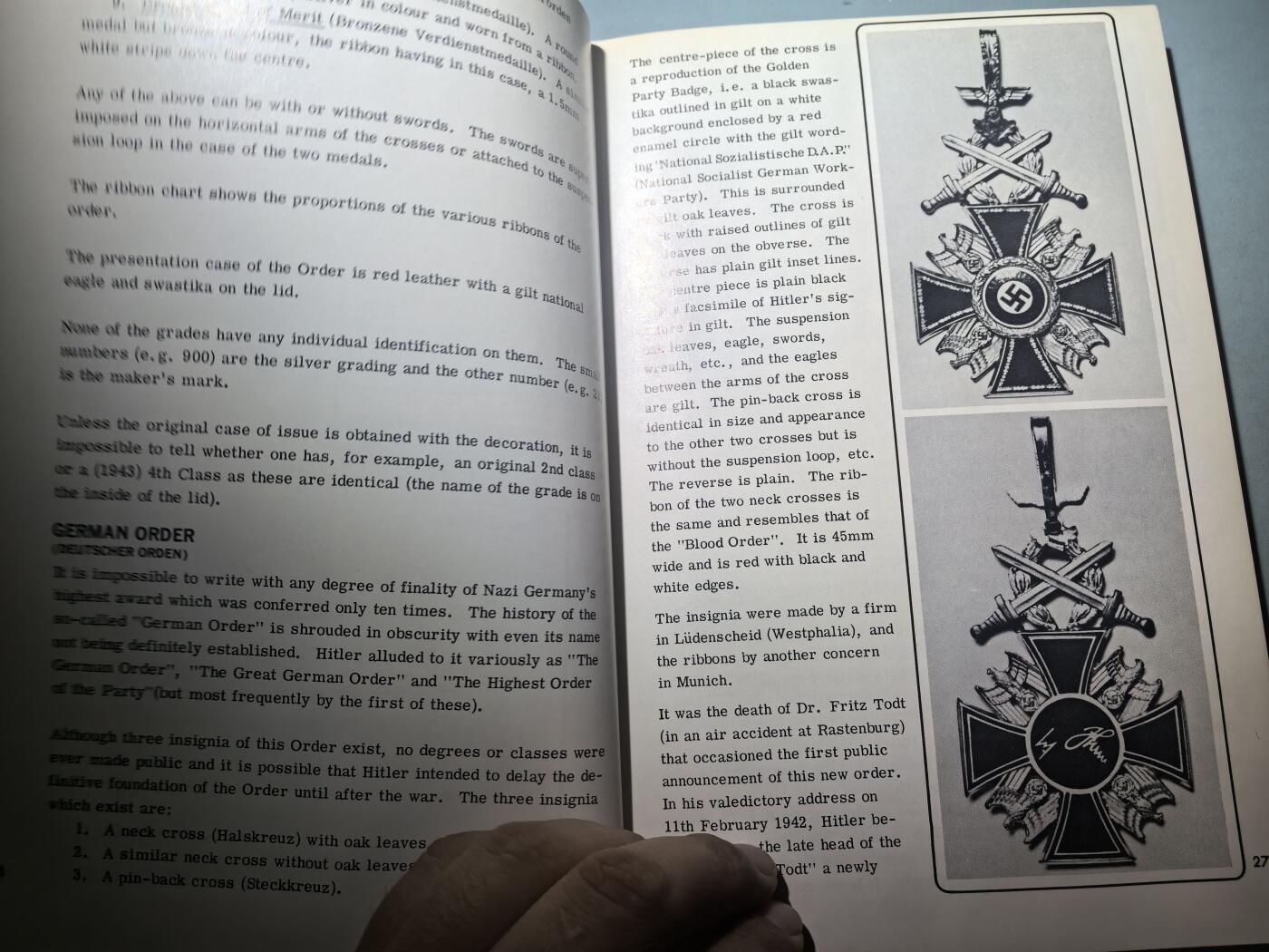 盛世勋华——号角文化勋章邮票专场拍卖第281期 德国（1939）勋章奖章证章全介绍 包括仆从国等 文献级图书 240页
