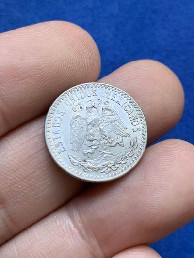 《竞宝斋》第424场 周日，周一，周二  3场连拍 （全场包邮） 两枚一组 墨西哥20分银币 1943年+1933年