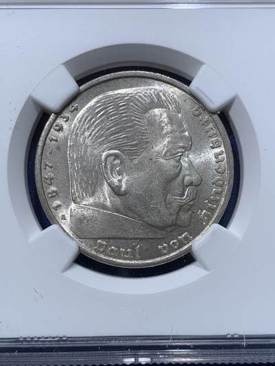 《竞宝斋》第424场 周日，周一，周二  3场连拍 （全场包邮） NGC MS64 德国1935A兴登堡5马克银币 64分已是很不错的品相 两面爆光 头像立体 一步到位的品相