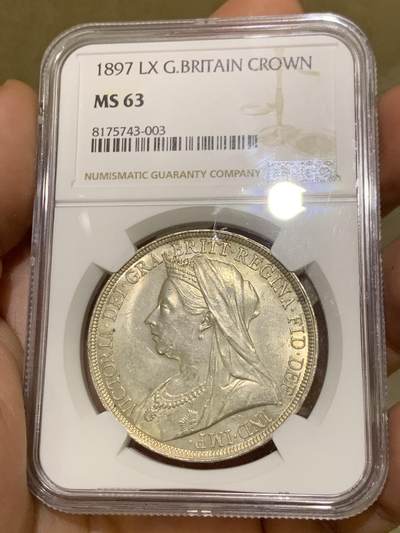 《竞宝斋》第424场 周日，周一，周二  3场连拍 （全场包邮） NGC MS63 维多利亚1897LX大披纱马剑克朗，顶级卷开原光品相，整体打制非常犀利，人像马剑图案饱满，有轻微镜面感，更高分数6枚。