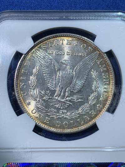 《竞宝斋》第424场 周日，周一，周二  3场连拍 （全场包邮） NGC MS64 美国1886年摩根1元大银币 淡金色包浆环彩 倒影包浆非常诱人