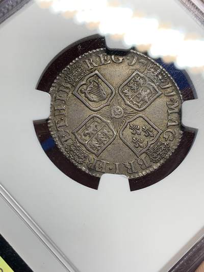 《竞宝斋》第424场 周日，周一，周二  3场连拍 （全场包邮） NGC AU50 英国 1711年 安妮女王1先令银币 不多见的品种