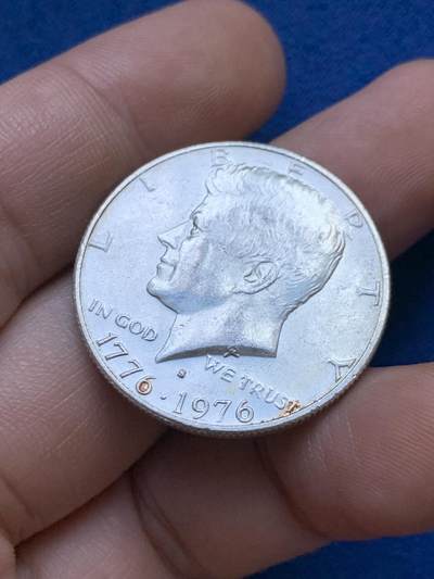 《竞宝斋》第424场 周日，周一，周二  3场连拍 （全场包邮） 美国1976年建国两百周年肯尼迪半美元银币