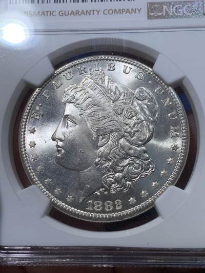 《竞宝斋》第424场 周日，周一，周二  3场连拍 （全场包邮） NGC MS66 美国 1882年 一美元 摩根银币 高分收藏级 超强转光 同分中的战斗机