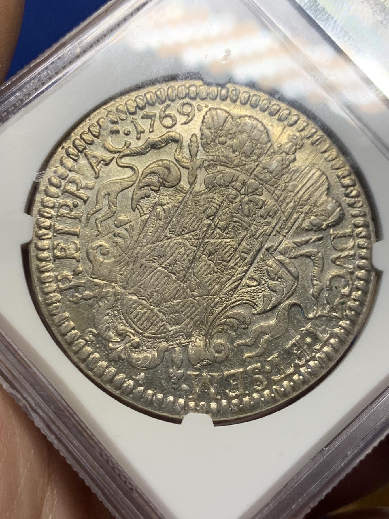 《竞宝斋》第424场 周日，周一，周二  3场连拍 （全场包邮） NGC AU58 拉古萨1769年泰勒大银币