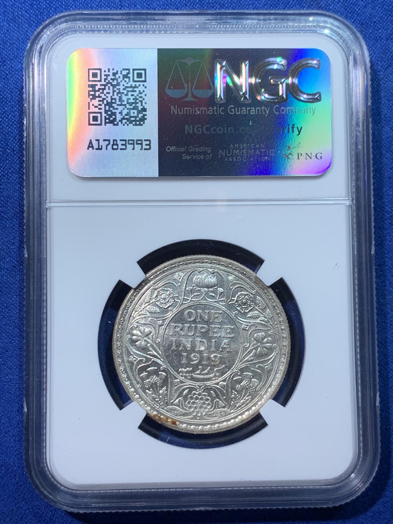 《竞宝斋》第424场 周日，周一，周二  3场连拍 （全场包邮） NGC MS62 英属印度1919年乔治五世1卢比银币