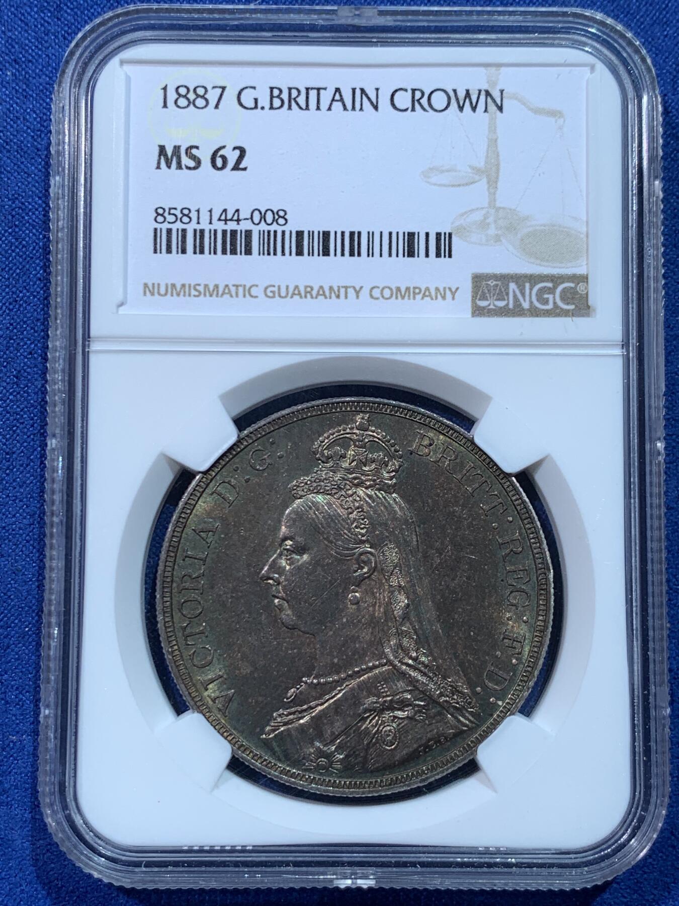 《竞宝斋》第424场 周日，周一，周二  3场连拍 （全场包邮） NGC MS62 英国1887维多利亚高冠马剑银币 兼具酱彩味道和丝滑转光，远超白币的观感