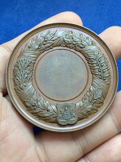 《竞宝斋》第424场 周日，周一，周二  3场连拍 （全场包邮） 19世纪德国汉堡女神大铜章 高浮雕 69.6克 53mm