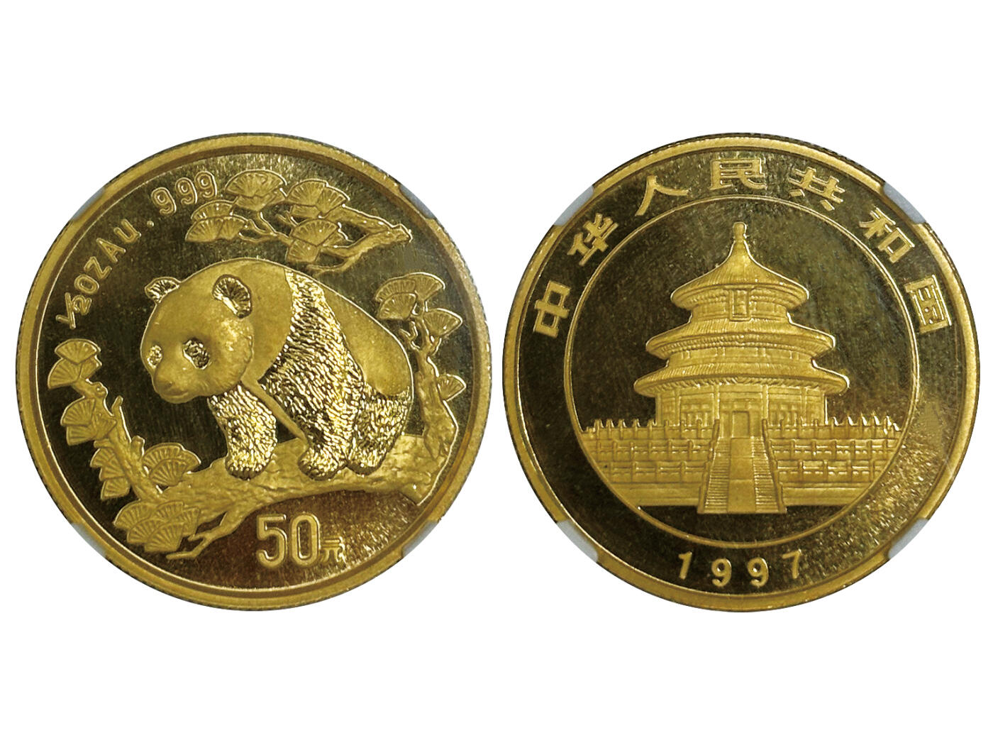 冠军2025年11月29日澳门拍卖 1997年中國熊貓金幣，成色 99.9%：
（1）1oz，100元，大日期，NGC MS 68
（2）1/2oz，50元，大日期，NGC MS 68
（3）1/4oz，25元，鏡面腿縫，小日期，NGC MS 68
（4）1/10oz，10元，大日期，NGC MS 68
（5）1/20oz，5元，大日期，NGC MS 68

共5枚