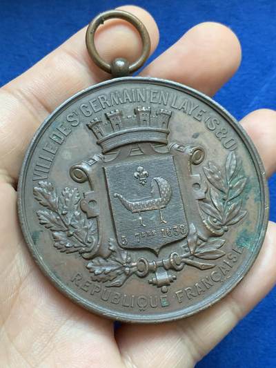 《竞宝斋》第424场 周日，周一，周二  3场连拍 （全场包邮） 1879年巴黎艺术沙龙纪念铜章 带环重约105.5克 61mm 大规格