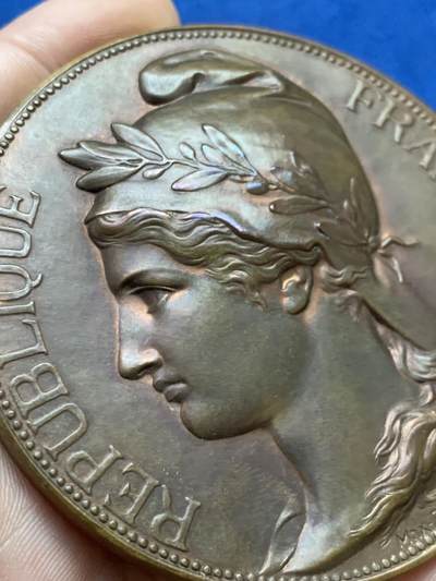 《竞宝斋》第424场 周日，周一，周二  3场连拍 （全场包邮） 1885年国民议会朱尔·格雷维当选总统纪念大铜章 166.5克 71.5mm 丰饶角铜标 原装原盒，保存很好，稀有。