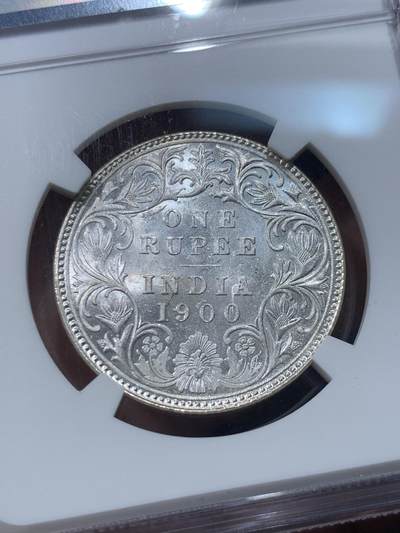 《竞宝斋》第424场 周日，周一，周二  3场连拍 （全场包邮） NGC MS62 英属印度1900年小维卢比 卷拆原光