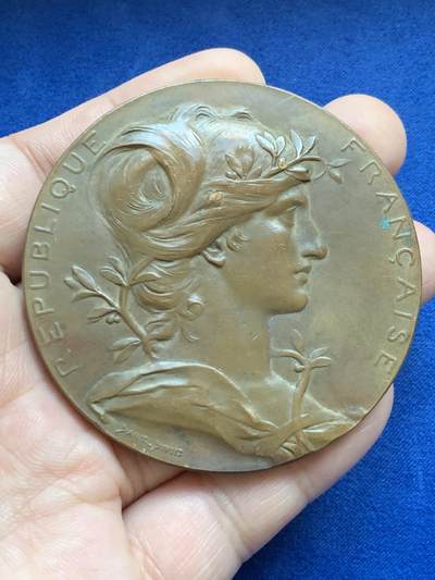 《竞宝斋》第424场 周日，周一，周二  3场连拍 （全场包邮） 1889年巴黎世博会纪念铜章 101.4克 63.2mm 丰饶角铜标