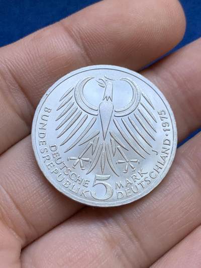 《竞宝斋》第424场 周日，周一，周二  3场连拍 （全场包邮） 联邦德国1975年5马克银币 德国史上首任总统艾伯特 原光UNC品相