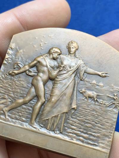 《竞宝斋》第424场 周日，周一，周二  3场连拍 （全场包邮） 法国科讷农业博览会纪念铜章 59.9克 47*48mm 丰饶角铜标