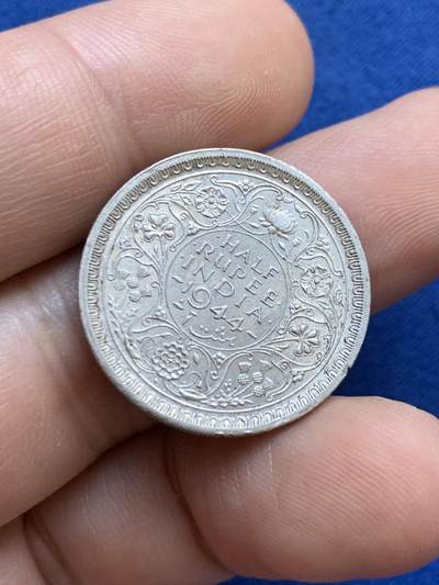 《竞宝斋》第424场 周日，周一，周二  3场连拍 （全场包邮） 两枚一组 印度1944年银币 1/4卢比+1/2卢比