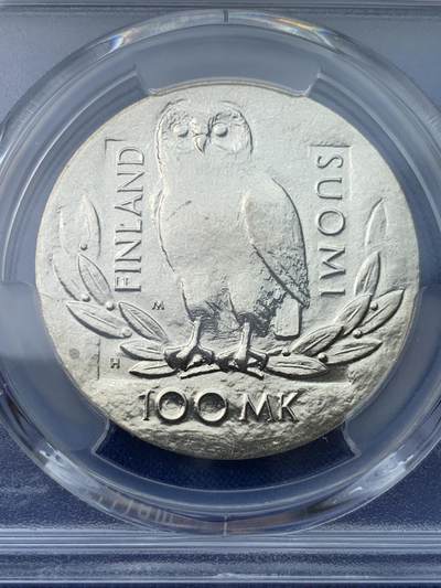 《竞宝斋》第424场 周日，周一，周二  3场连拍 （全场包邮） PCGS MS67 芬兰 1990年 猫头鹰+竖琴复古图案 赫尔辛基大学350周年纪念 100马克 银币