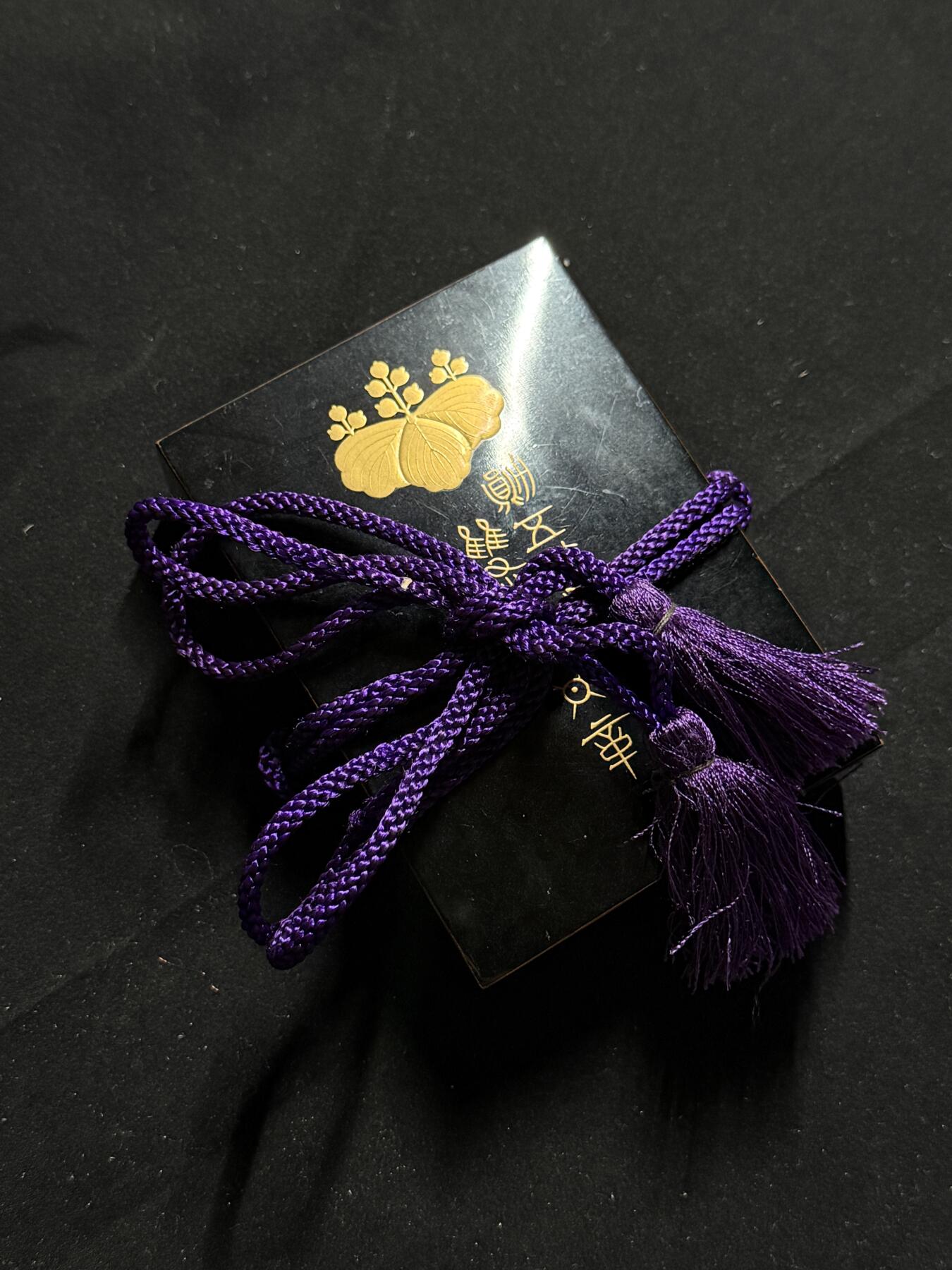 双节同庆！铭记历史！以史为鉴！戎马世界章牌大赏第106期 勋五等旭日章，外事版（用于外授，非常少见），明治末至大正早期，带旭日瑞宝双拼勋略，背面左上白色珐琅有修补