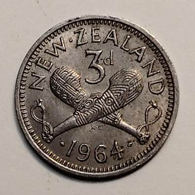布加迪🐬～世界钱币(上海)🌾第 246 期 /  各国套币和散币 - 新西兰🇳🇿 1964年 3便士 女王头像