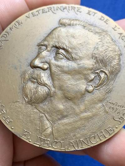 《竞宝斋》第424场 周日，周一，周二  3场连拍 （全场包邮） 法国医学教授大铜章，直径：58.7mm，重量94克，丰饶角铜标。