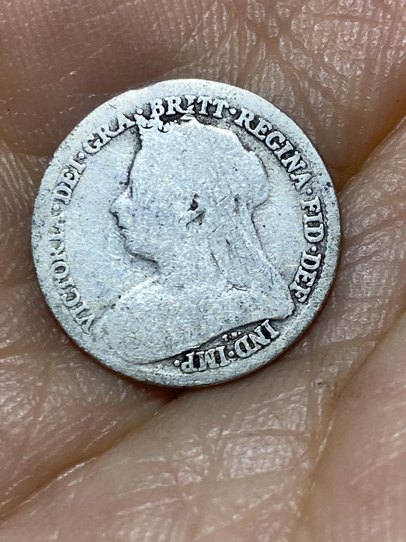 2025年第九十八场(总第一百二十四场）外国好品散币(免佣金) 英国🇬🇧3便士银币(维多利亚女王老年披纱，925高银)